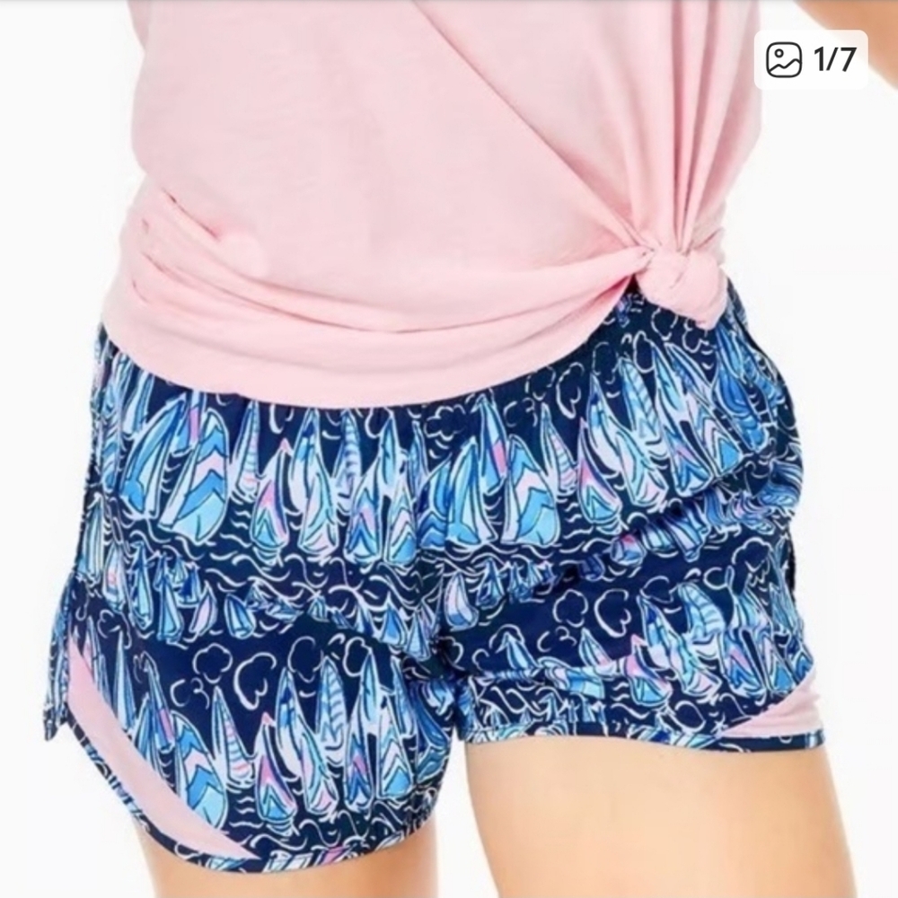 Lilly Pulitzer Ocean Trail Low Tide Navy Striped And Sails Luletic Shorts Medium